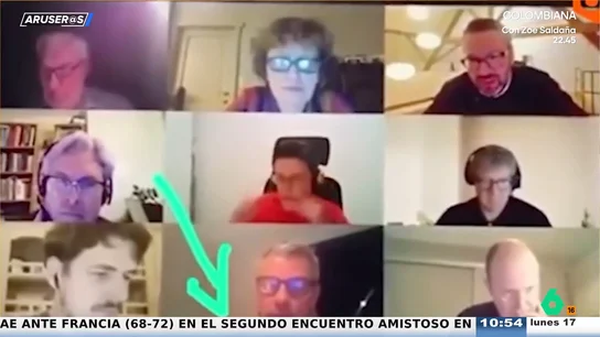 Pillado mientras se tira un pedo en plena videollamada en una reunión de trabajo Pillado mientras se tira un pedo en plena videollamada en una reunión de trabajo