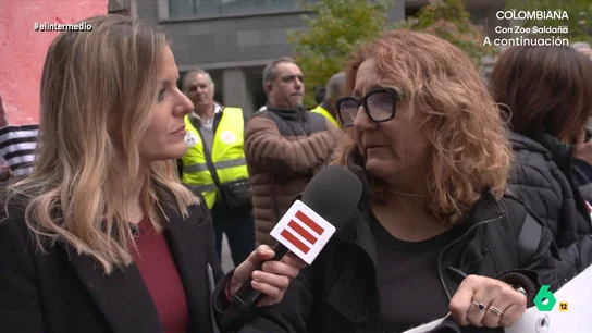 Vicenta Sisterres, perdió a su marido en la DANA: "Nos avergüenza tener un presidente que diga tantas mentiras" Familiares de las víctimas de la DANA se han congregado a las puertas del Congreso mientras Carlos Mazón comparecía en su interior en la comisión de investigación por la gestión de la tragedia de la DANA.