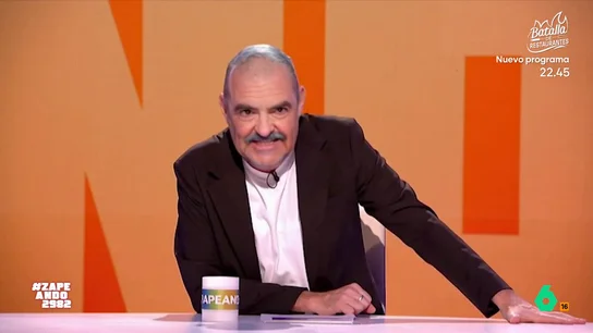 Así sería Zapeando si durara 20 años más, según la inteligencia artificial: "¿Os habéis tomado el sintrom? Pues vamos a empezar" Zapeando celebra hoy su 12 cumpleaños y hace un ejercicio de futurología. Con la ayuda de la inteligencia artificial, muestra cómo sería el arranque de programa si durara 20 años más. El resultado, en este vídeo.