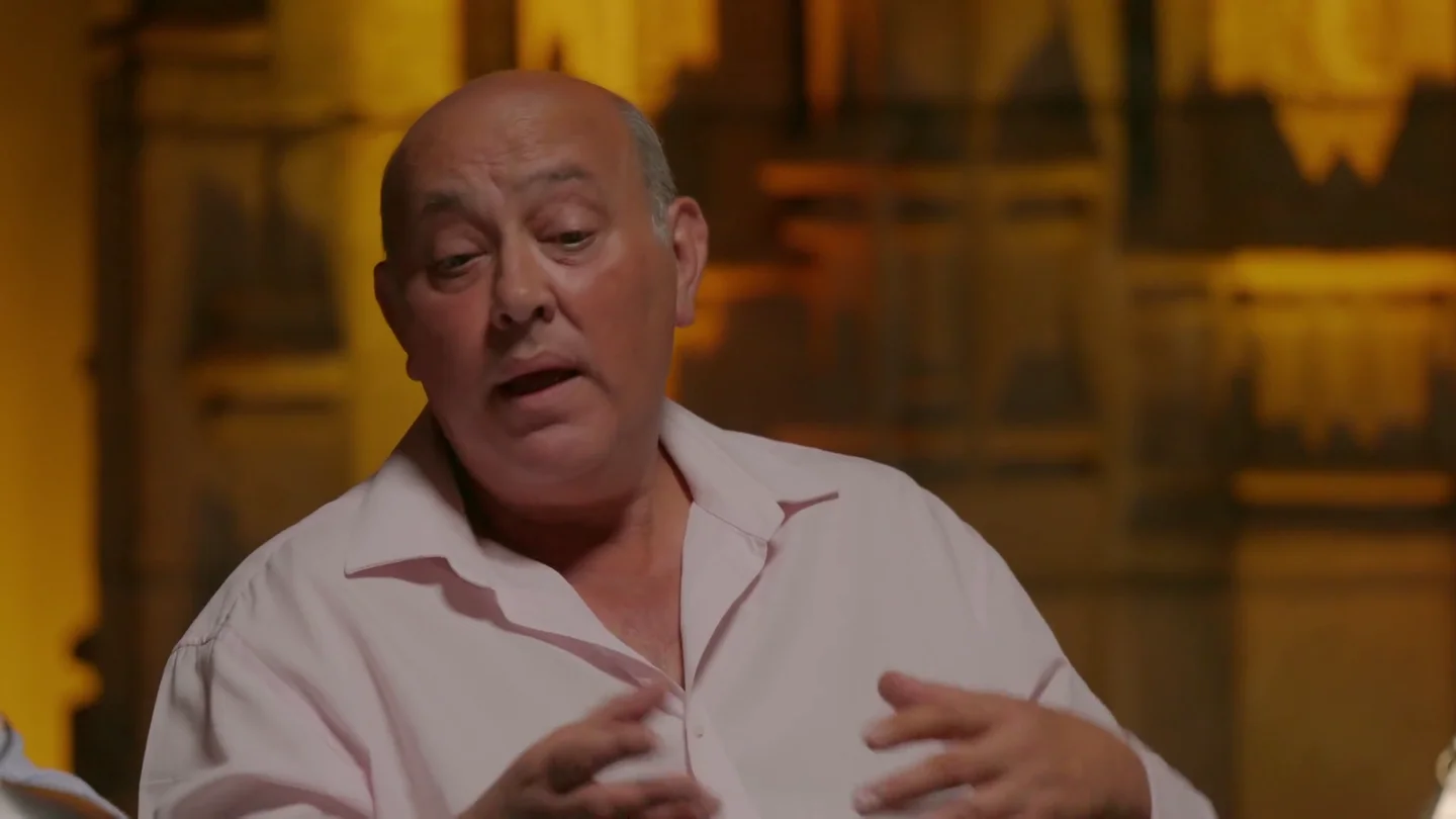 Aitor, de Bos Taurus, a la cocina de José Manuel: "Tienes una hostelería arcaica, te hace falta renovar" Aitor, de Bos Taurus, a la cocina de José Manuel: "Tienes una hostelería arcaica, te hace falta renovar"