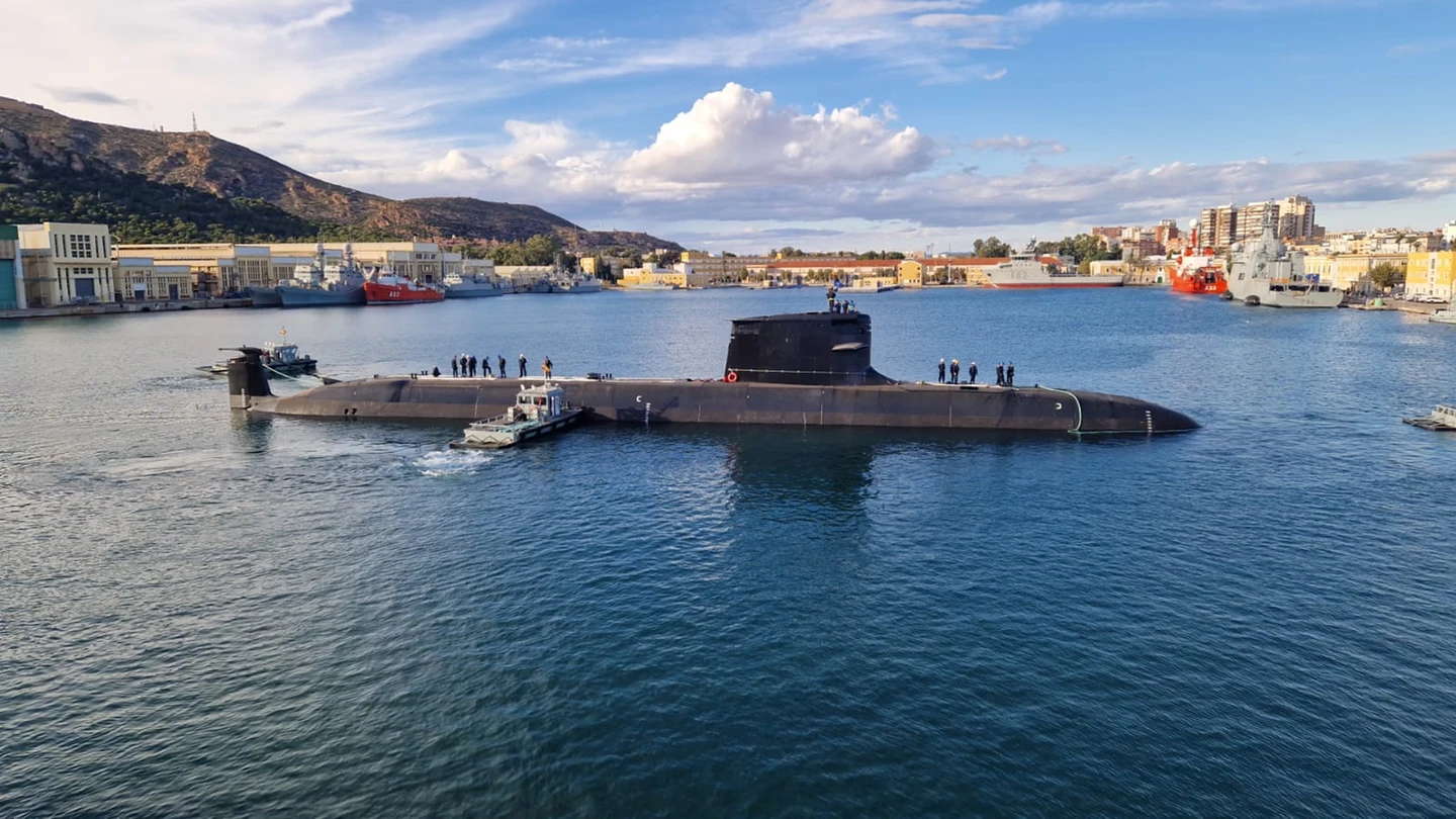 El submarino S-82 'Narciso Monturiol¡, el segundo de la clase S-80 desarrollado por Navantia para la Armada española El submarino S-82 'Narciso Monturiol¡, el segundo de la clase S-80 desarrollado por Navantia para la Armada española