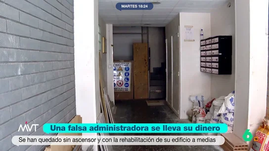 La estafa de una falsa administradora de fincas a varias comunidades de Viladecans: se habría llevado casi 800.000 euros Ascensores a medio construir y obras sin terminar. Así se han quedado varias comunidades de vecinos de Viladecans después de que una falsa administradora de fincas les haya estafado presuntamente casi 800.000 euros.