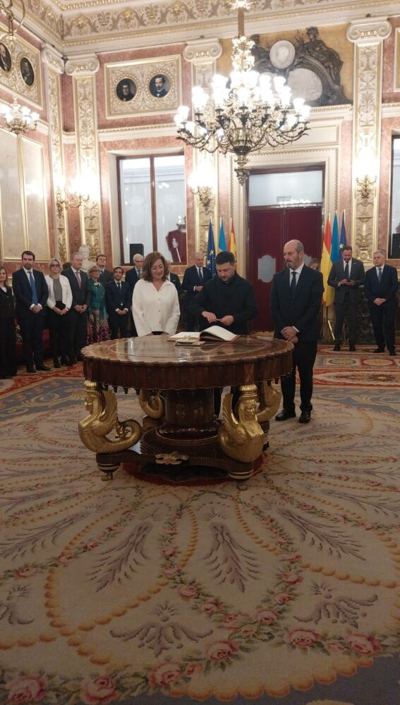 Zelenski visita el Congreso antes de reunirse con Felipe VI y Sánchez