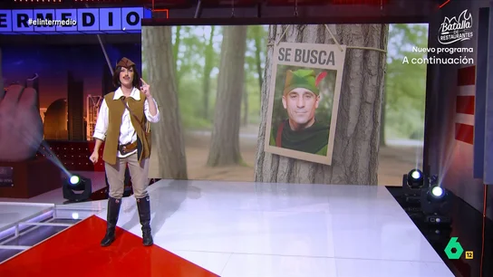 Cristina Gallego, sobre Rubiales: "Seguro que los reyes le condecoran, esperemos que esta vez no se lleve las manos a la huevada" Cristina Gallego repasa en este vídeo las últimas 'aventuras' de Luis Rubiales, desde la entrevista en la que aseguraba ser una víctima del "feminismo radical" y el Gobierno, hasta el ataque con huevos durante la presentación de su libro.