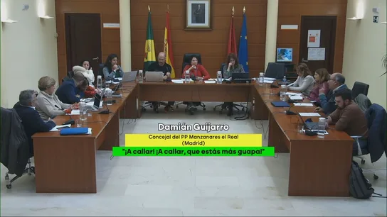 Un pleno del Ayuntamiento de Manzanares El Real. Un pleno del Ayuntamiento de Manzanares El Real.