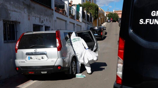 Un hombre ha sido detenido este s&aacute;bado por su presunta implicaci&oacute;n en la muerte violenta de una mujer en la localidad malague&ntilde;a de Rinc&oacute;n de la Victoria.