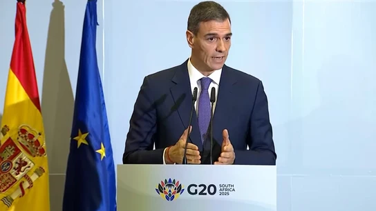 El presidente del Gobierno, Pedro Sánchez, en rueda de prensa tras la cumbre del G20 en Johannesburgo, el 23 de noviembre de 2025. El presidente del Gobierno, Pedro Sánchez, en rueda de prensa tras la cumbre del G20 en Johannesburgo, el 23 de noviembre de 2025.