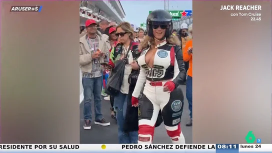 Beyoncé eclipsa en el GP de Las Vegas de la mano de Lewis Hamilton y con un mono de Louis Vuitton Beyoncé eclipsa en el GP de Las Vegas de la mano de Lewis Hamilton y con un mono de Louis Vuitton