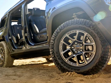 El 4×4 del futuro ya está aquí: Jeep Recon 2026, el eléctrico que te llevará donde ningún otro puede (y sin emisiones) El 4×4 del futuro ya está aquí: Jeep Recon 2026, el eléctrico que te llevará donde ningún otro puede (y sin emisiones)