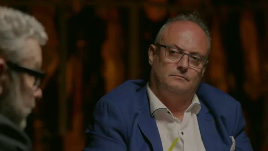 Chicote, obligado a usar el tenedor amarillo tras las faltas de respeto de Juan en Batalla de restaurantes: "Me da vergüenza" Chicote, obligado a usar el tenedor amarillo tras las faltas de respeto de Juan en Batalla de restaurantes: "Me da vergüenza"