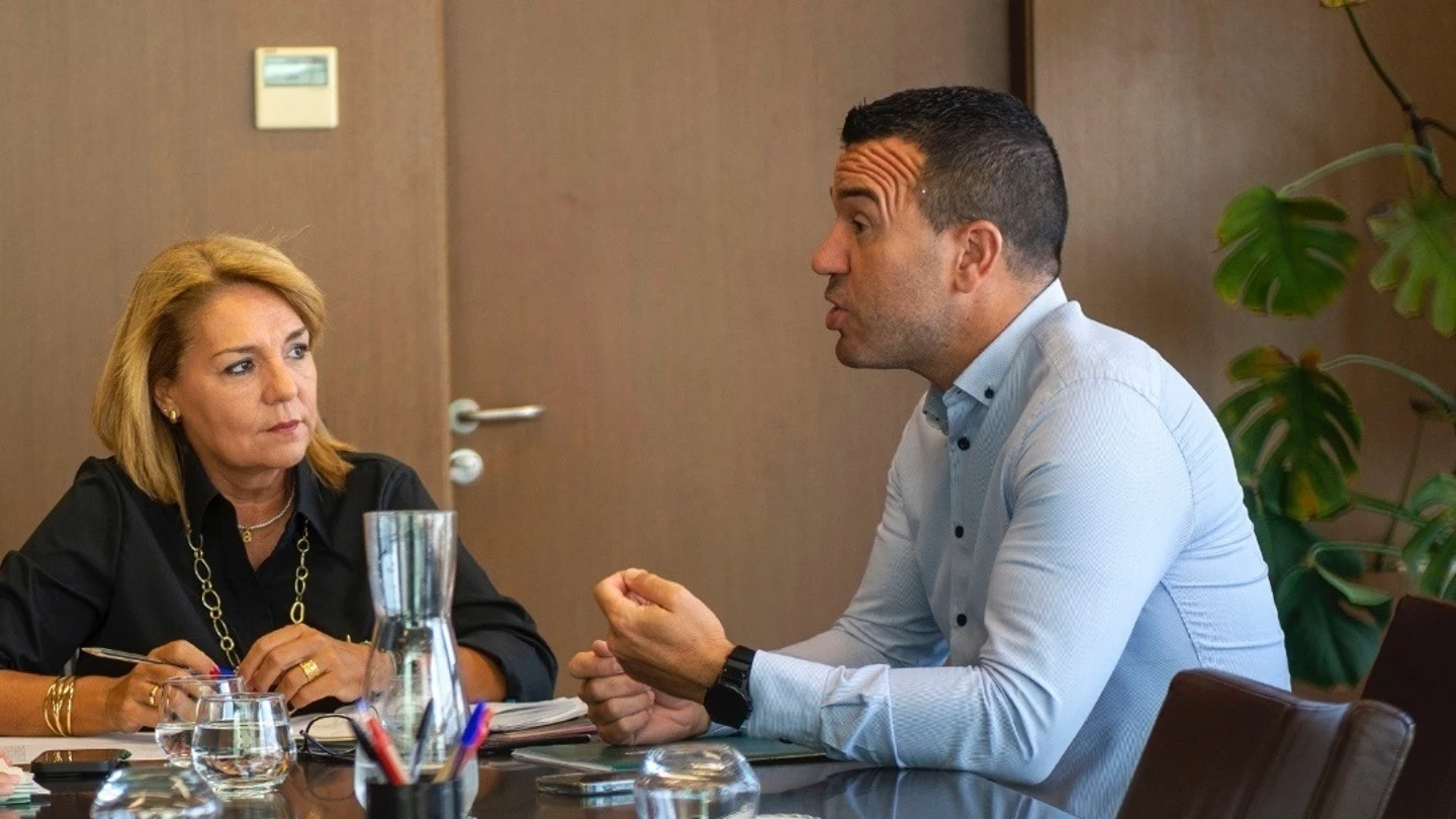 La vicepresidenta de la Generalitat Valenciana, Susana Camarero, y el presidente de la Diputación de Valencia, Vicente Mompó La vicepresidenta de la Generalitat Valenciana, Susana Camarero, y el presidente de la Diputación de Valencia, Vicente Mompó