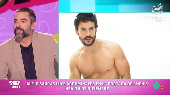 El vídeo de Dani Mateo reaccionando a la portada de Alejo Sauras para el 'Men´s Health' de diciembre: "Otro traidor" Alejo Sauras es el protagonista de la portada de 'Men´s Health' de diciembre, donde luce abdominales. "¿Pero qué haces, Alejo?", le pregunta Dani Mateo en este vídeo de Zapeando.