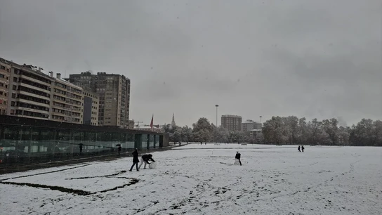Imagen de archivo de nieve en Pamplona Imagen de archivo de nieve en Pamplona
