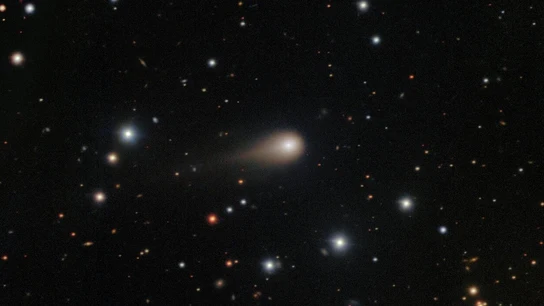 Cola creciente del cometa interestelar 3I/ATLAS Cola creciente del cometa interestelar 3I/ATLAS