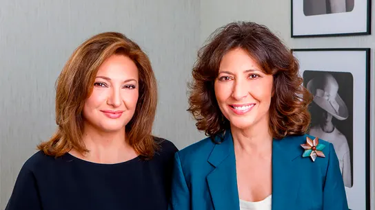 Marta y Cristina Álvarez, presidenta de El Corte Inglés a partir de enero, en una imagen difundida por la empresa. Marta y Cristina Álvarez, presidenta de El Corte Inglés a partir de enero, en una imagen difundida por la empresa.