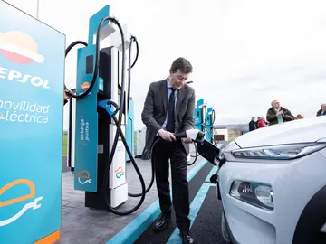 punto de recarga eléctrica punto de recarga eléctrica