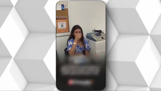 Laís escucha por primera vez en 12 años y su reacción es pura emoción: pide subir el volumen y rompe a llorar Laís escucha por primera vez en 12 años y su reacción es pura emoción: pide subir el volumen y rompe a llorar