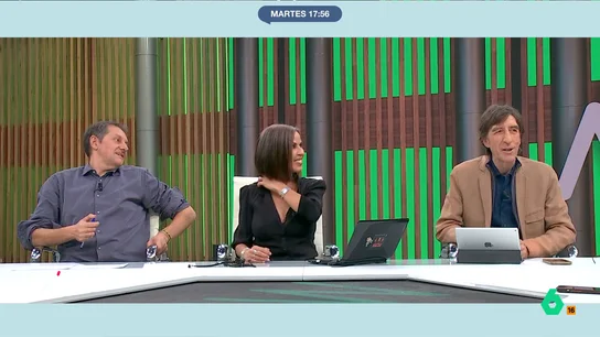 Benjamín Prado desvela cómo fue la fiesta tras el último concierto de Sabina: "Acabamos en un karaoke a las 5 de la mañana" Benjamín Prado desvela cómo fue la fiesta tras el último concierto de Sabina: "Acabamos en un karaoke a las 5 de la mañana"