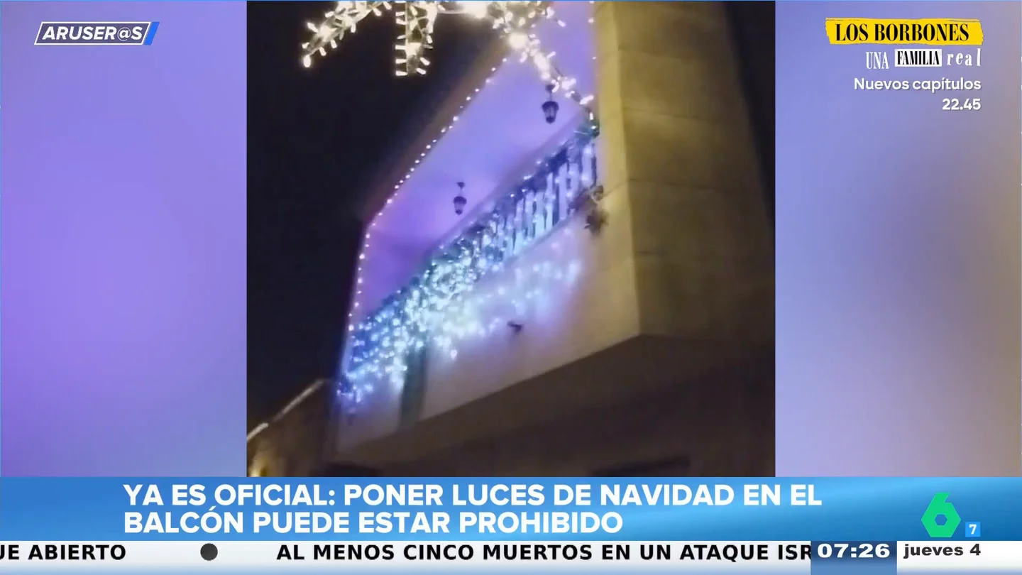 Alfonso Arús, tras conocer que la decoración navideña en balcones podría estar prohibida: "Hay que revisar el 80% de las casas" Alfonso Arús, tras conocer que la decoración navideña en balcones podría estar prohibida: "Hay que revisar el 80% de las casas"