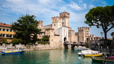 Castillo de la ciudad de Sirmione, Lago de Garda, Lombard&iacute;a