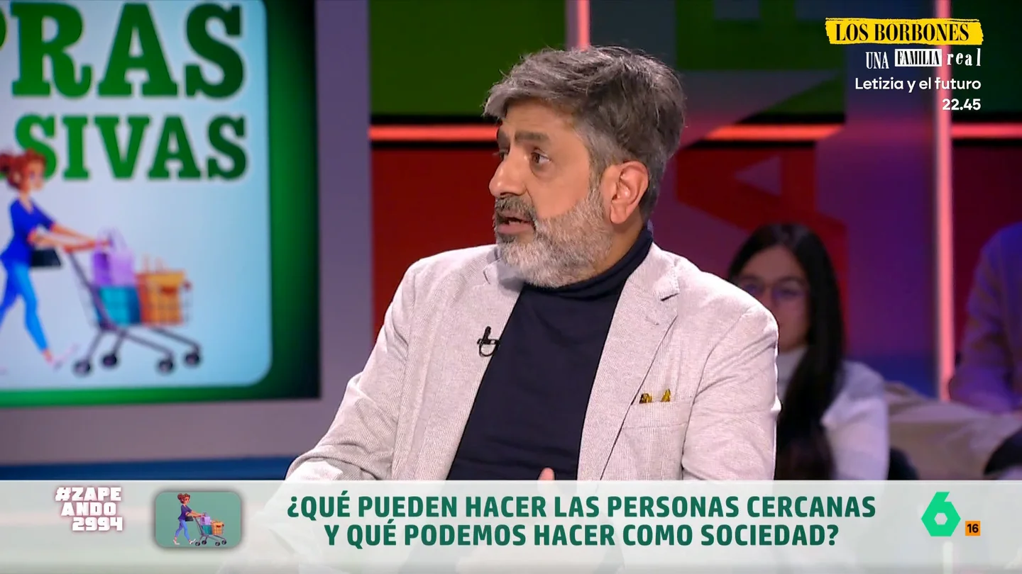 Arun Mansukhani da las claves para abordar la adicción a las compras: "Lo primero es no culpar" Arun Mansukhani comparte en este vídeo algunos consejos para abordar la adicción a las compras, especialmente en esta época marcada por las compras de Navidad.