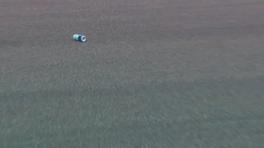 La surrealista imagen que dejan los libres 1 de Abu Dhabi: una lata en la pista La surrealista imagen que dejan los libres 1 de Abu Dhabi: una lata en la pista