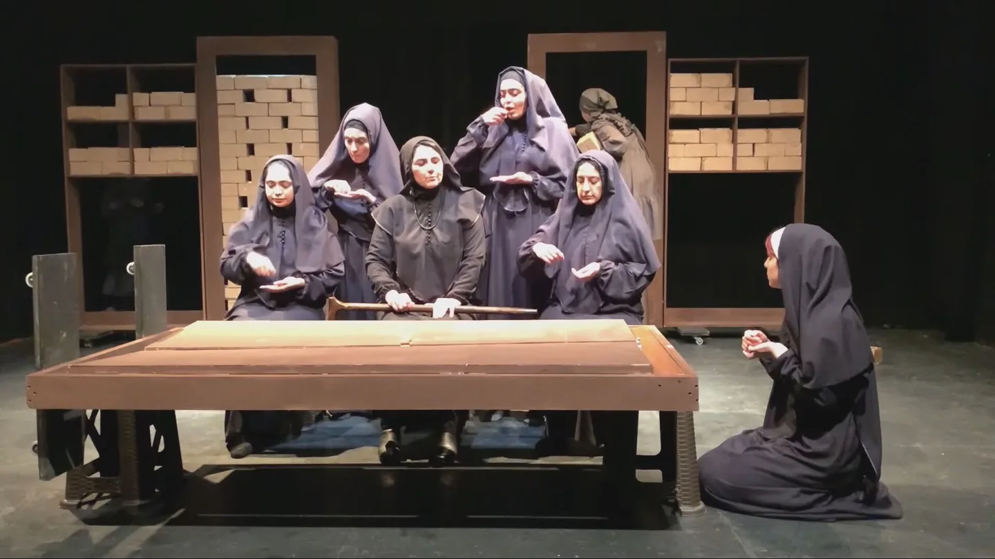 Imagen de una representación de 'La Casa de Bernarda Alba' Imagen de una representación de 'La Casa de Bernarda Alba'