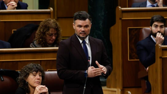 El portavoz de ERC, Gabriel Rufi&aacute;n, interviene durante la sesi&oacute;n de control en el Congreso de los Diputados, este mi&eacute;rcoles.