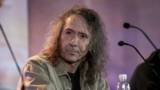 Robe Iniesta durante una rueda de prensa en 2023. Robe Iniesta durante una rueda de prensa en 2023.