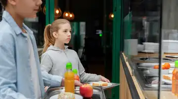 Niños en el comedor Niños en el comedor