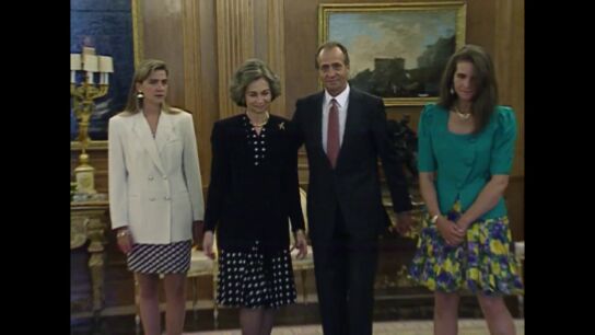 Los hijos bastardos del rey Juan Carlos: "Tiene uno de cuando estuvo en la academia militar y dos hijas despu&eacute;s de casarse con Sof&iacute;a"