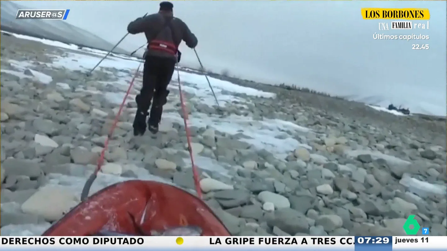 Alfonso Arús, al británico que lleva 27 años recorriendo el mundo: "Si no se ha reencontrado ya tiene un problema" Alfonso Arús, al británico que lleva 27 años recorriendo el mundo: "Si no se ha reencontrado ya tiene un problema"