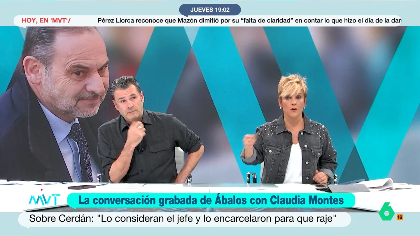 Cristina Pardo responde a Ábalos por el "contrato de mierda" de Montes: "Que se hubiera buscado un trabajo sin que le enchufaran" Cristina Pardo reacciona en este vídeo a la llamada entre José Luis Ábalos y Claudia Montes donde hablan de las comisiones que se le atribuyen a Cerdán y del "contrato de mierda de 1.300 euros" de 'Miss Asturias' en Logirail.