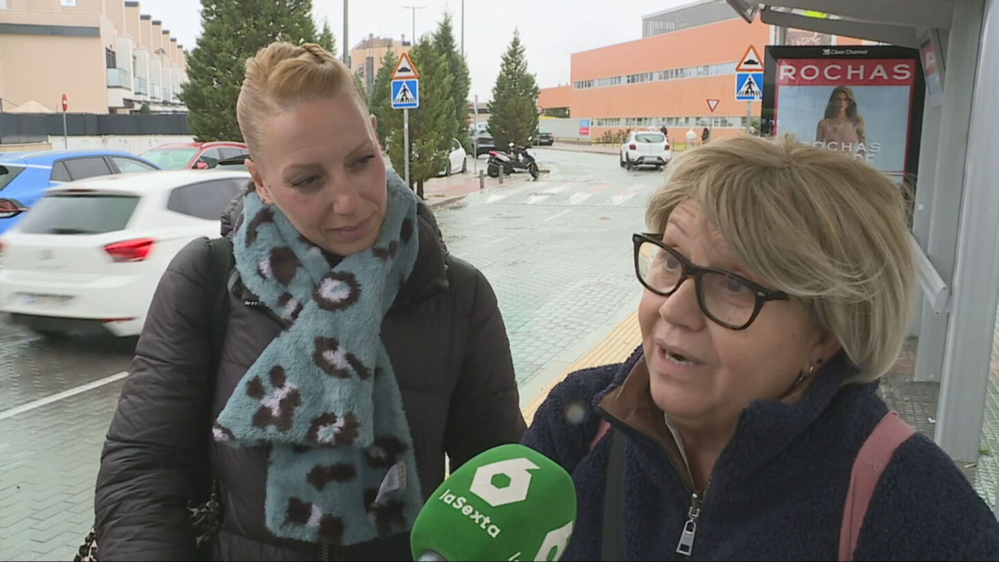 Los enfermos cr&oacute;nicos, los m&aacute;s perjudicados por la 'mala praxis' en las listas del hospital de Torrej&oacute;n: "Tardaron meses en operarme, en vez de un ganglio me quitaron cinco"