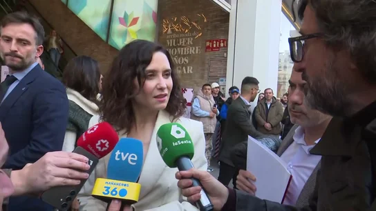 Ayuso echa balones fuera y tacha de "meros chismes" las denuncias en laSexta de los profesionales sanitarios de Torrejón Ayuso echa balones fuera y tacha de "meros chismes" las denuncias en laSexta de los profesionales sanitarios de Torrejón