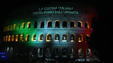 Coliseo de Roma iluminado Coliseo de Roma iluminado