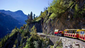 Tren de Artouste, en los Pirineos Tren de Artouste, en los Pirineos