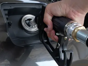 Surtidor de combustible Surtidor de combustible