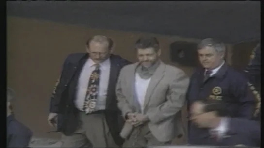 Unabomber durante su detención. Unabomber durante su detención.