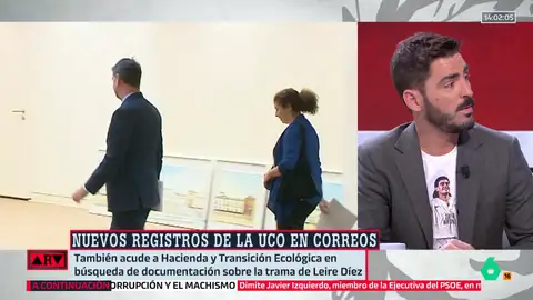 Juanma Lamet critica la desvinculación de María Jesús Montero de Vicente Fernández: "Si alguien fue de tu confianza y luego lo pillan, dilo a las claras" Juanma Lamet critica la desvinculación de María Jesús Montero de Vicente Fernández: "Si alguien fue de tu confianza y luego lo pillan, dilo a las claras"
