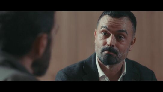 Una alerta de Protecci&oacute;n Civil interrumpe la entrevista de Gonzo con el alcalde de Alcanar: "Eso es porque esta noche va a pasar algo grave"