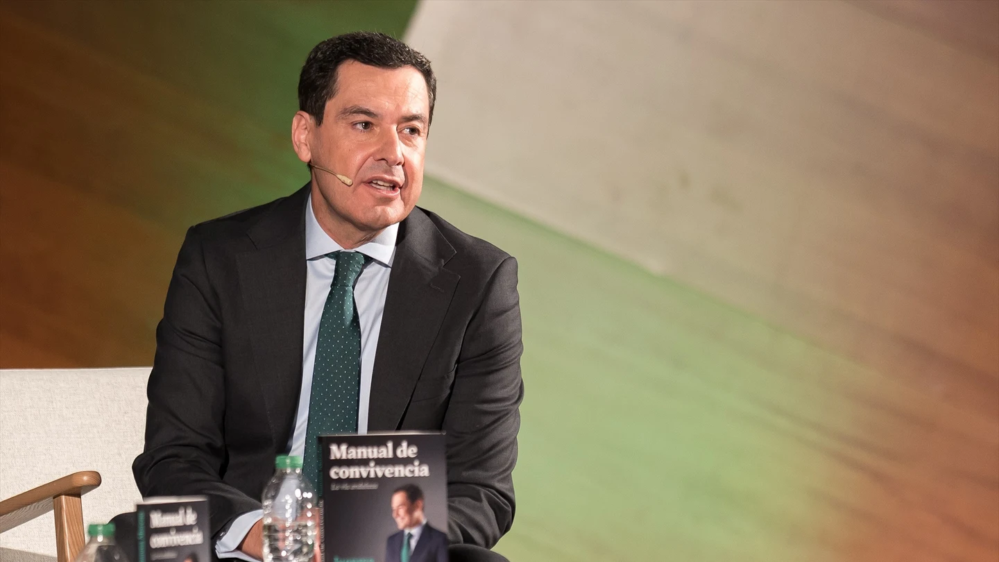 Juanma Moreno durante la presentación de su libro 'Manual de convivencia', en Madrid. Juanma Moreno durante la presentación de su libro 'Manual de convivencia', en Madrid.