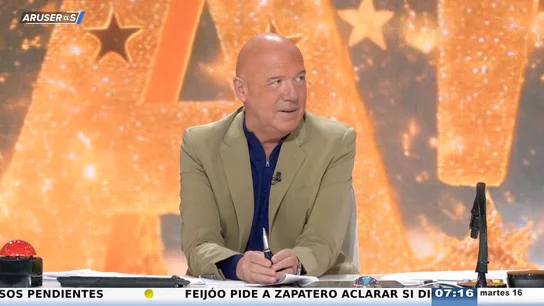 Alfonso Arús, sobre la teoría que asegura que tener a los amigos cerca nos hace más felices: "Hay gente que a 100 metros no te da alegría" Alfonso Arús, sobre la teoría que asegura que tener a los amigos cerca nos hace más felices: "Hay gente que a 100 metros no te da alegría"