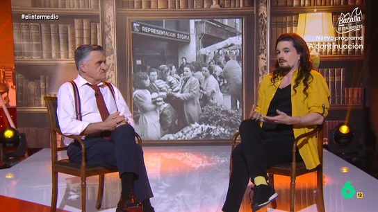 Lo de Revuelta con las ayudas de la DANA ya estaba inventado: Mikel Herrán recuerda cómo se robaba a los necesitados en el franquismo Ante el escándalo de la organización Revuelta, cercana a Vox, Mikel Herrán explica en este vídeo qué fue el 'estraperlo', o cómo "robar ayudas a los más necesitados triunfaba en la España de los 40".