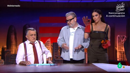 Cristina Pedroche y Alberto Chicote irrumpen en El Intermedio para anunciar que est&aacute;n preparando "la Superbowl de las campanadas"