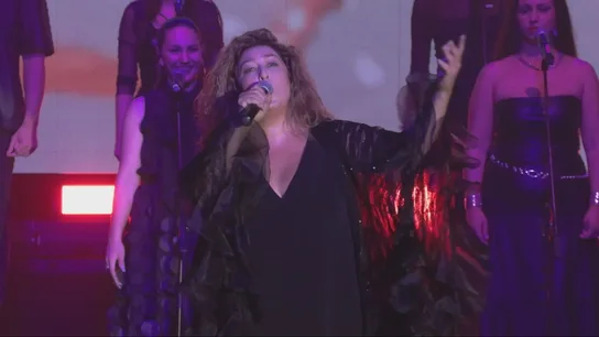 Imagen de la cantante Estrella Morente durante una actuación Imagen de la cantante Estrella Morente durante una actuación