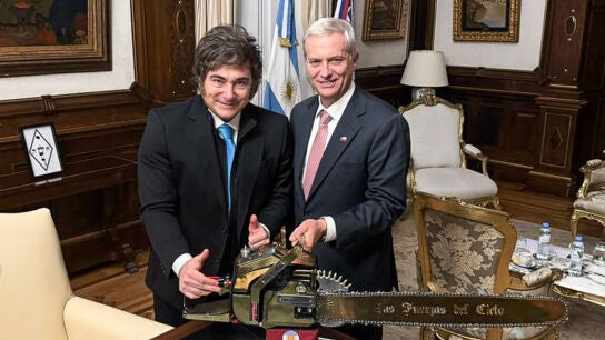 Imagen del presidente de Argentina, Javier Milei, y el electo de Chile, Jos&eacute; Antonio Kast, en la Casa Rosada