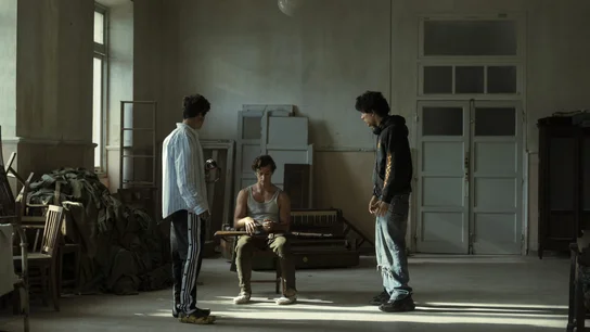 'La bola negra' de Javier Calvo y Javier Ambrossi se estrenará en cines el 2 de octubre de 2026 'La bola negra' de Javier Calvo y Javier Ambrossi se estrenará en cines el 2 de octubre de 2026