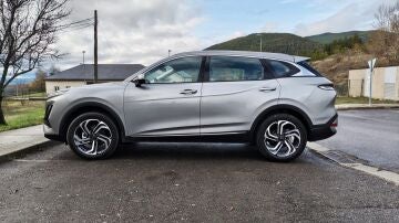El desconocido SUV chino ya a la venta en Espa&ntilde;a que esconde lujo y 252 CV para desafiar al Hyundai Tucson y Corolla Cross