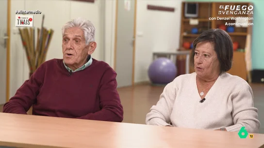 Una mujer desvela qué hace cuando su familia discute en Navidad: "Les digo 'os vais todos a tomar por culo y me dejáis sola'" ¿Cómo vivían nuestros mayores la Navidad cuando eran niños? Thais Villas lo cuenta a través de su sección 'Las edades de Thais'. Carmen, Felipe, Emiliana o Clara, han compartido con la reportera sus recuerdos.